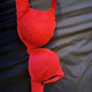 Kohl's Red Lace Underwire Bra - Floral Lace Design